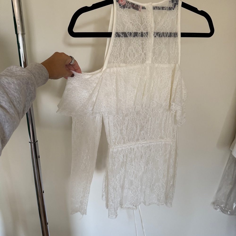 MANNING CARTELL White Lace Off-Shoulder Top
